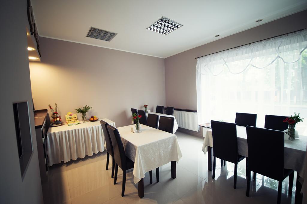 Makara Otel Katoviçe Dış mekan fotoğraf