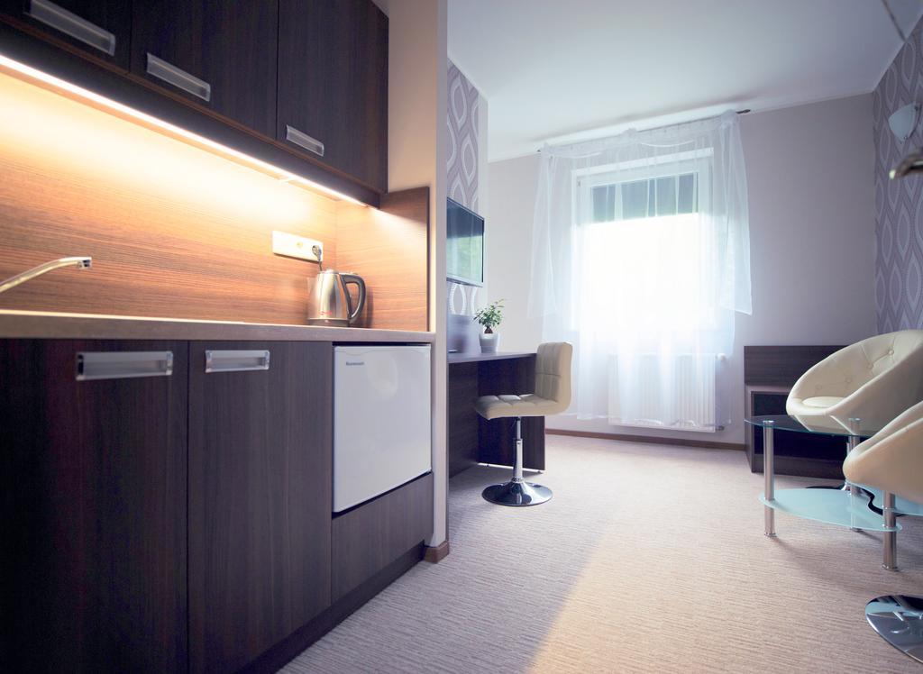 Makara Otel Katoviçe Dış mekan fotoğraf